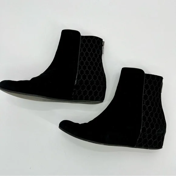 Aquatalia Women Suede Leather Chelsea Boots Black Wedge Heels Booties Size 8.5 - Picture 4 of 10